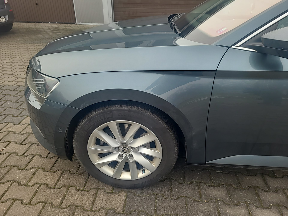 Zdjęcie błotnika przedniego lewego