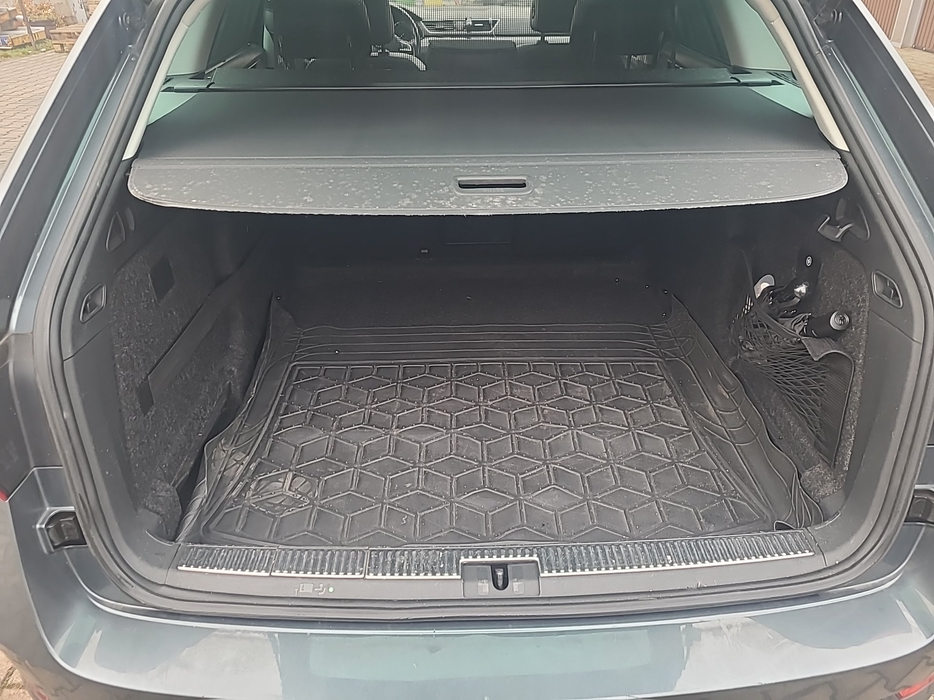 Zdjęcie przestrzeni bagażowej