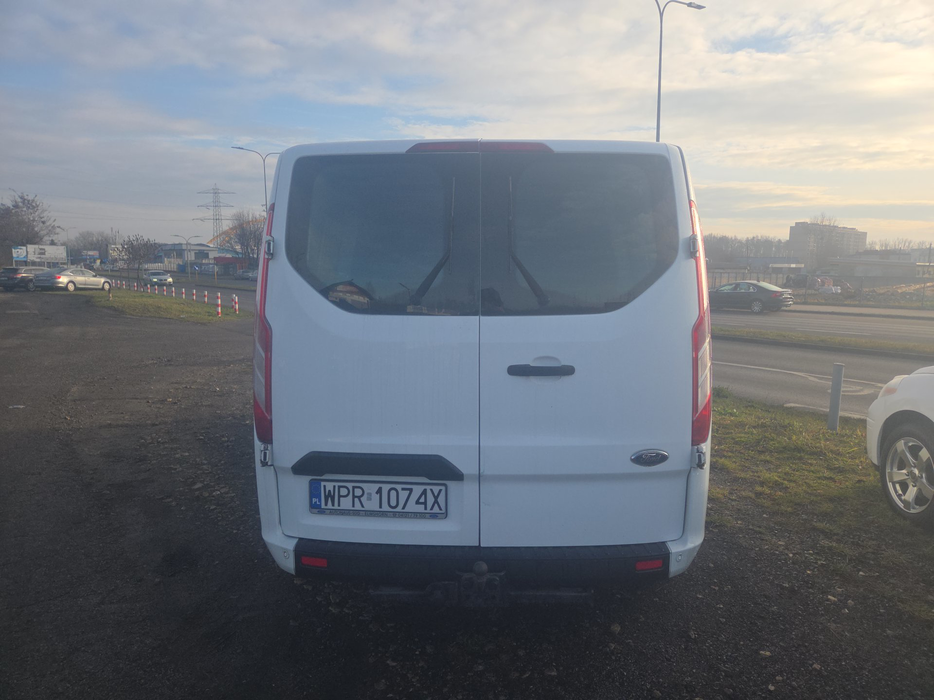 Zdjęcie tyłu nadwozia