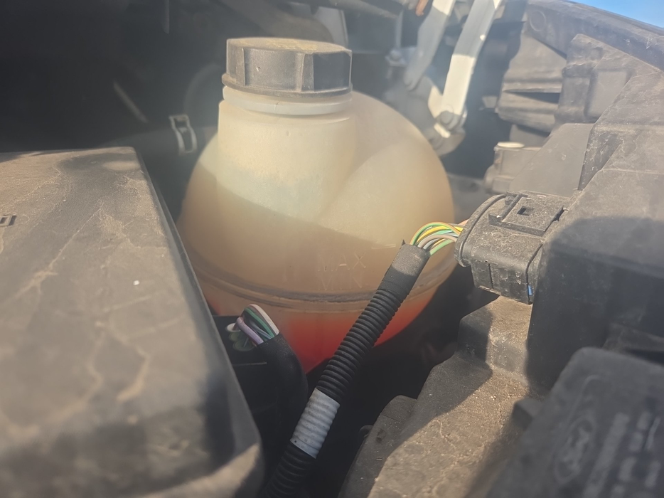 Zdjęcie zbiorniczka płynu chłodzącego