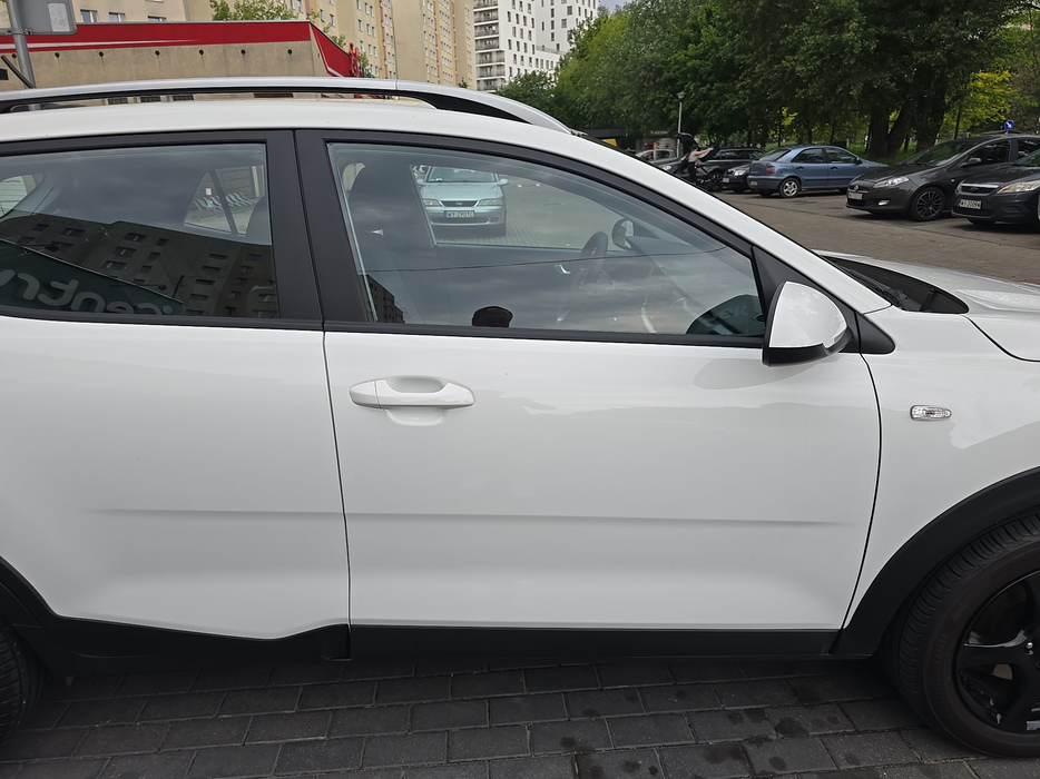 Zdjęcie drzwi przednich prawych wraz z szybą