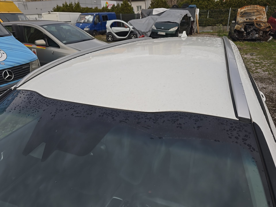 Zdjęcie dachu część przednia