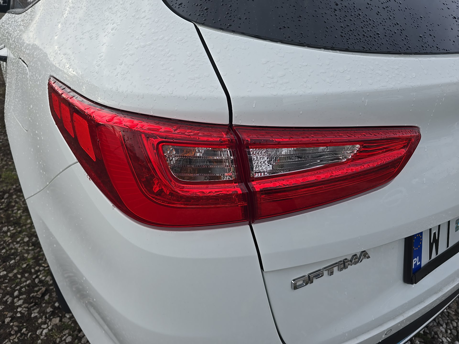 Zdjęcie oświetlenia tylnego lewego