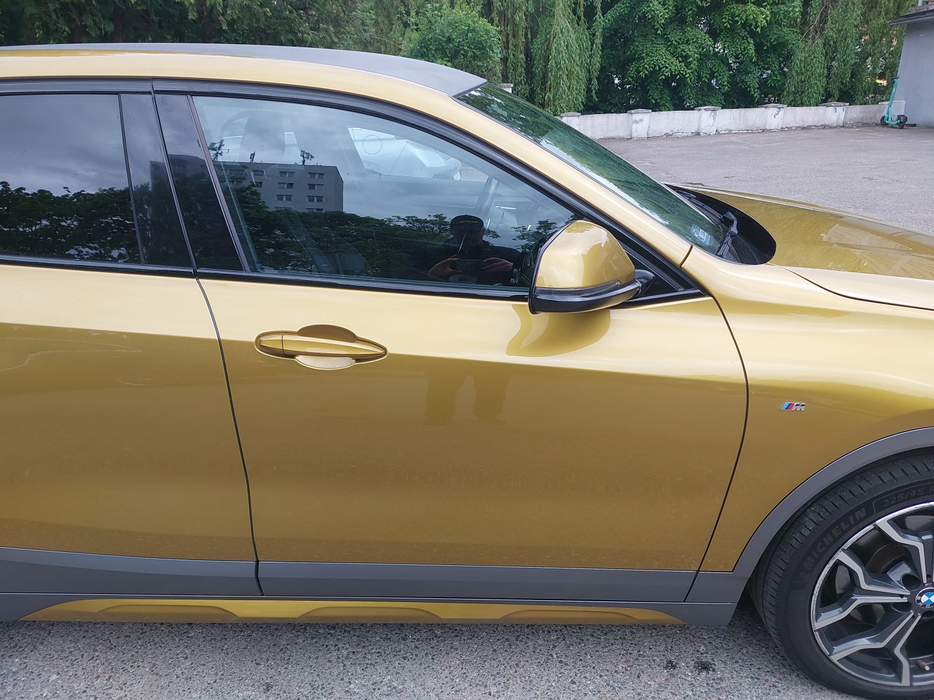 Zdjęcie drzwi przednich prawych wraz z szybą