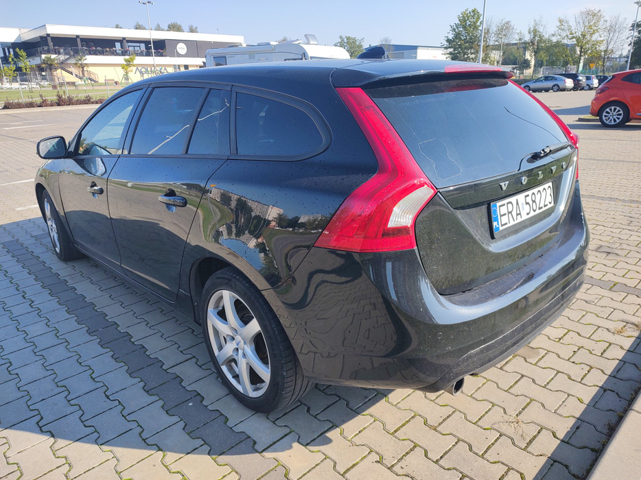 Zdjęcie po ukosie, lewy tył