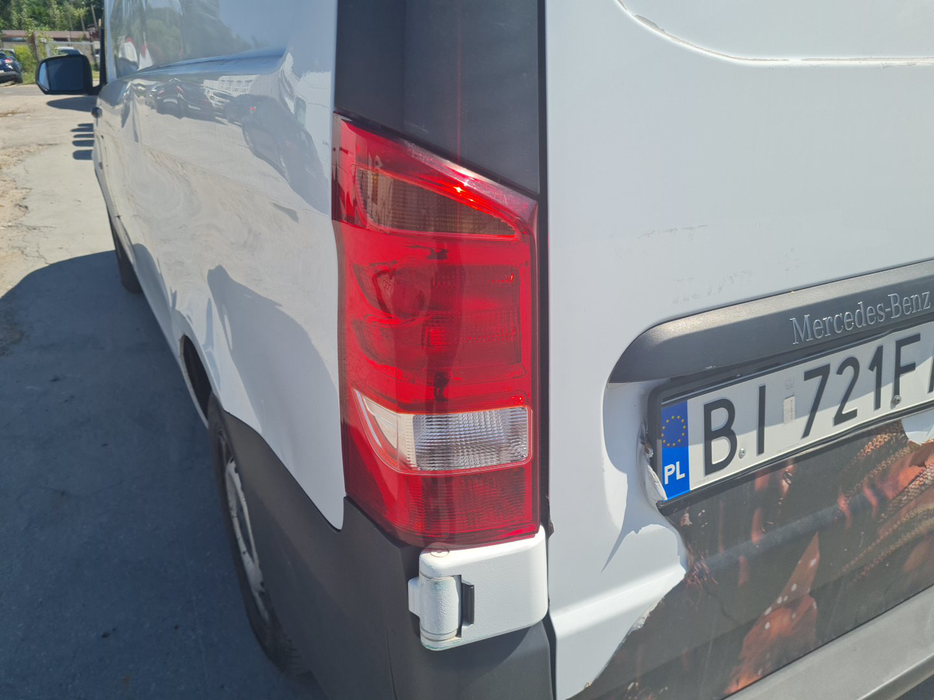 Zdjęcie oświetlenia tylnego lewego