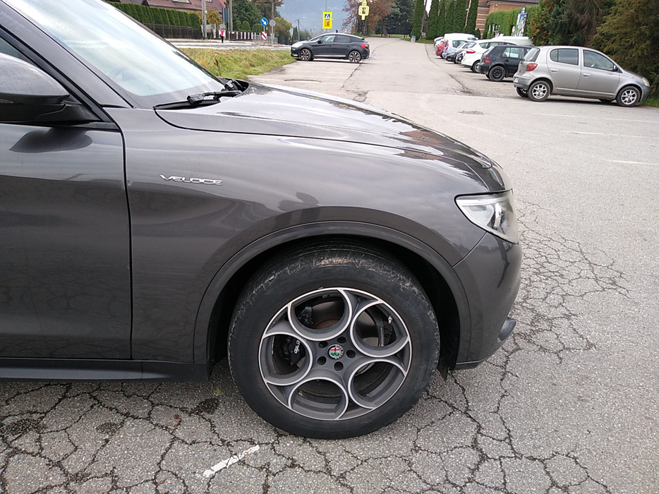 Zdjęcie błotnika przedniego prawego