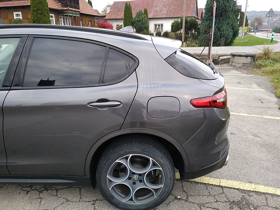Zdjęcie błotnika tylnego lewego