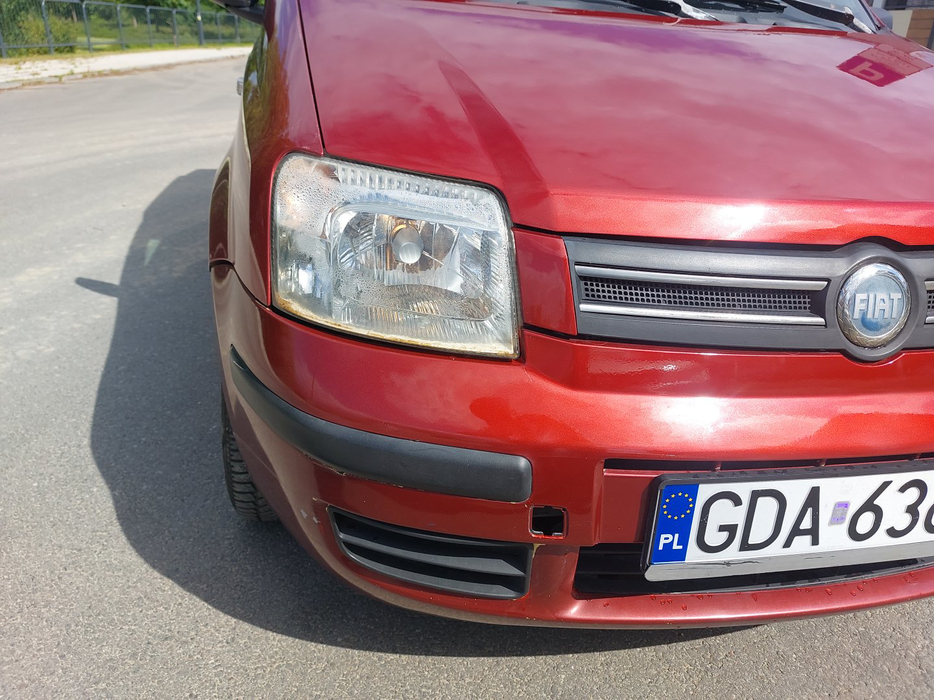 Zdjęcie oświetlenia przedniego i dolnego prawego