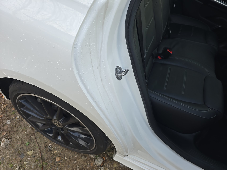 Zdjęcie słupka C prawego