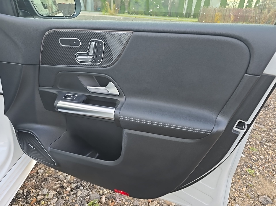 Zdjęcie tapicerki drzwi przednich prawych