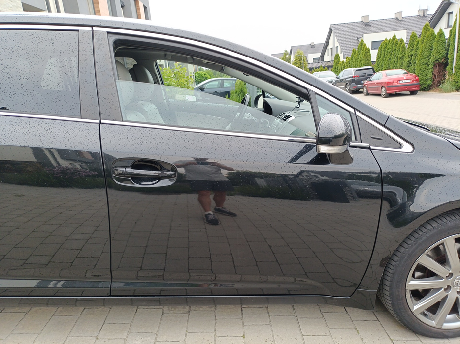 Zdjęcie drzwi przednich prawych wraz z szybą