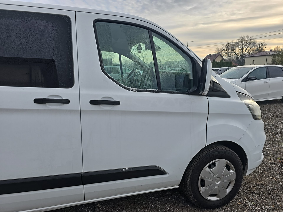 Zdjęcie drzwi przednich prawych wraz z szybą