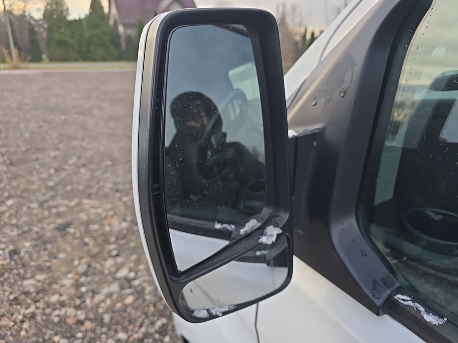 Zdjęcie zwierciadła lusterka lewego