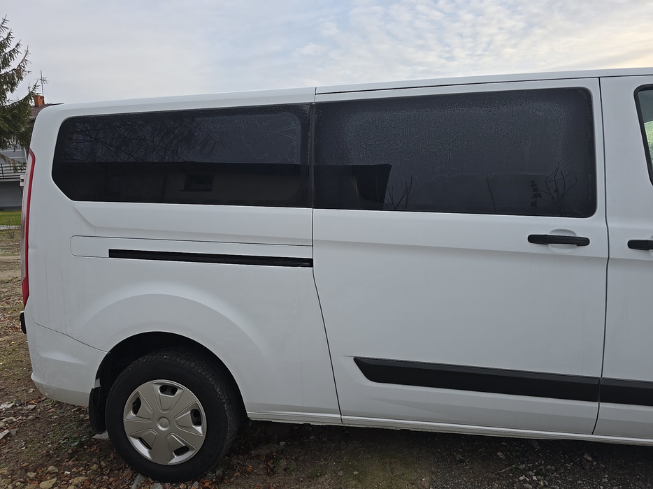 Zdjęcie prawej strony nadwozia