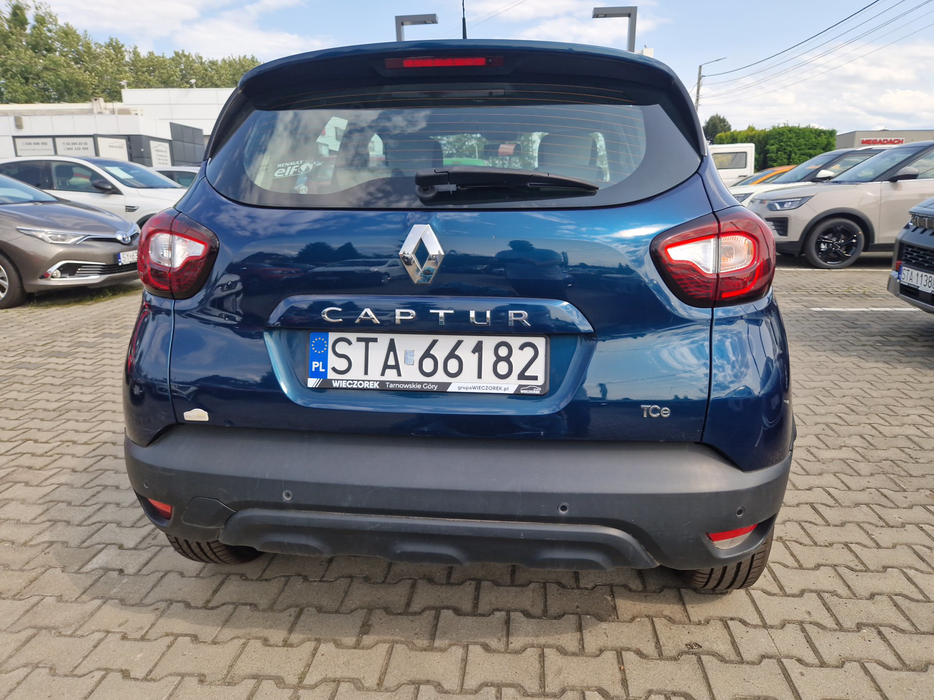 Zdjęcie pokrywy bagażnika