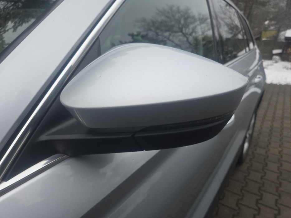 Zdjęcie obudowy lusterka lewego