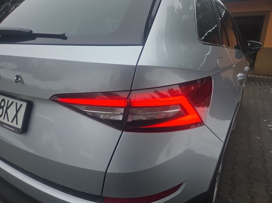 Zdjęcie oświetlenia tylnego prawego