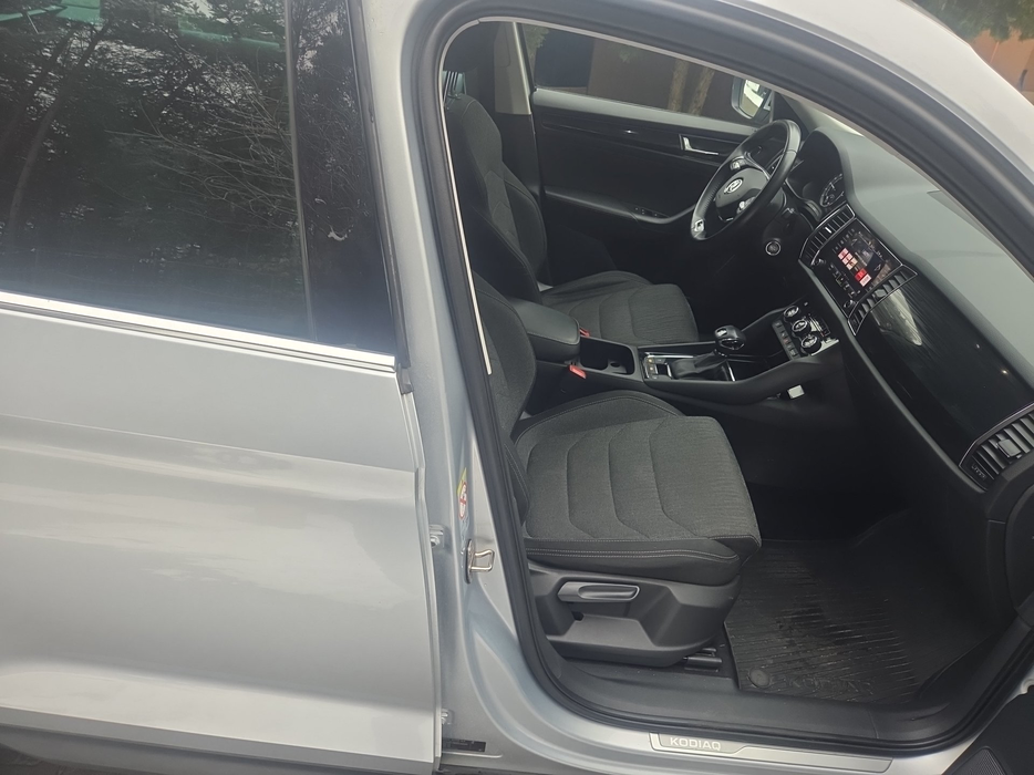 Zdjęcie słupka B prawego