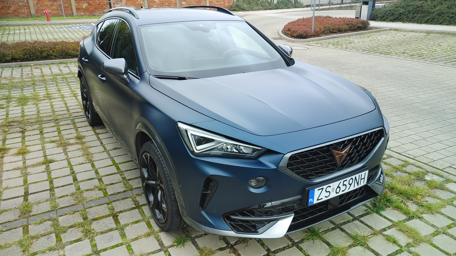 Zdjęcie po ukosie, prawy przód