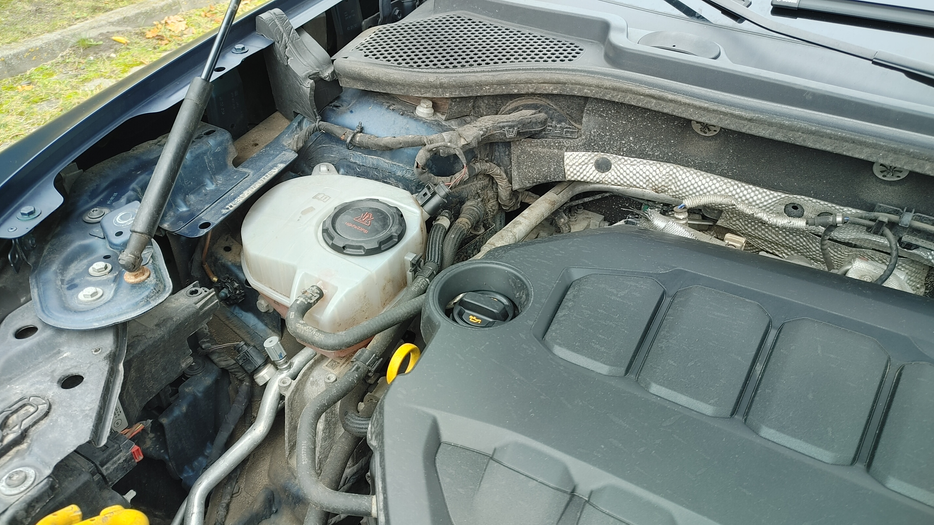 Zdjęcie zbiorniczka płynu chłodzącego