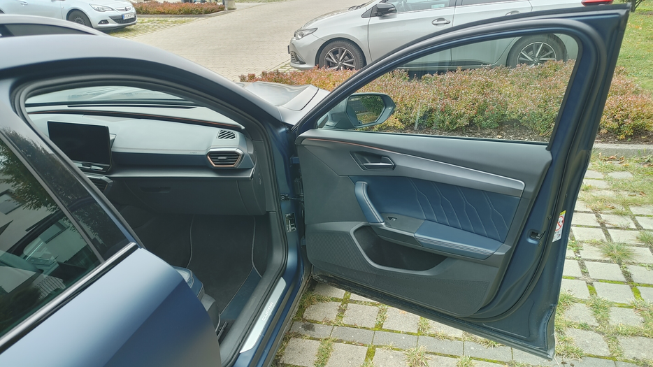 Zdjęcie tapicerki drzwi przednich prawych