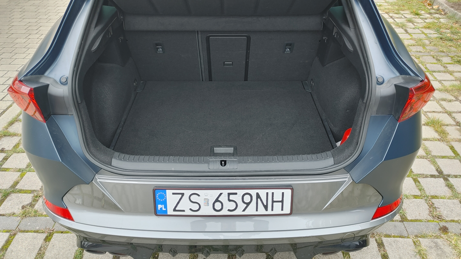 Zdjęcie przestrzeni bagażowej