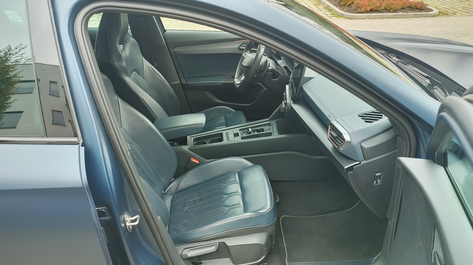 Zdjęcie fotela przedniego prawego