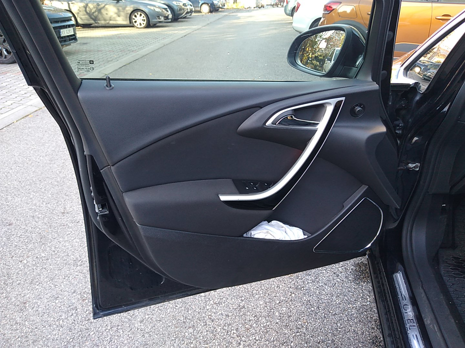 Zdjęcie tapicerki drzwi przednich lewych