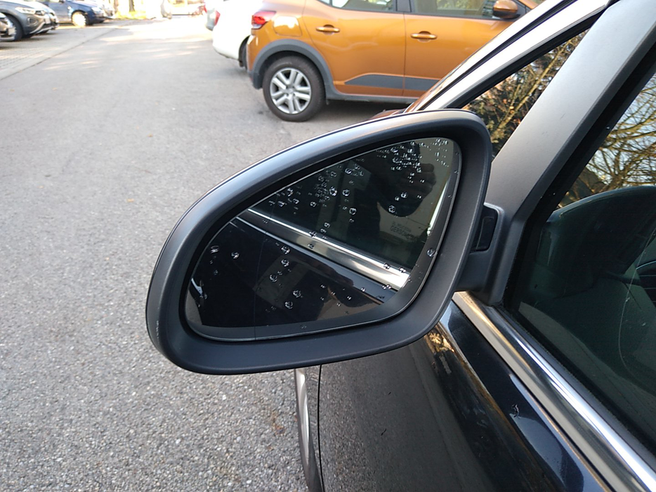 Zdjęcie zwierciadła lusterka lewego