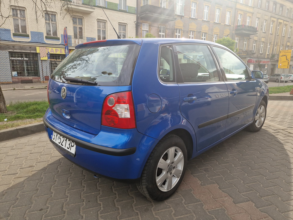 Zdjęcie po ukosie, prawy tył