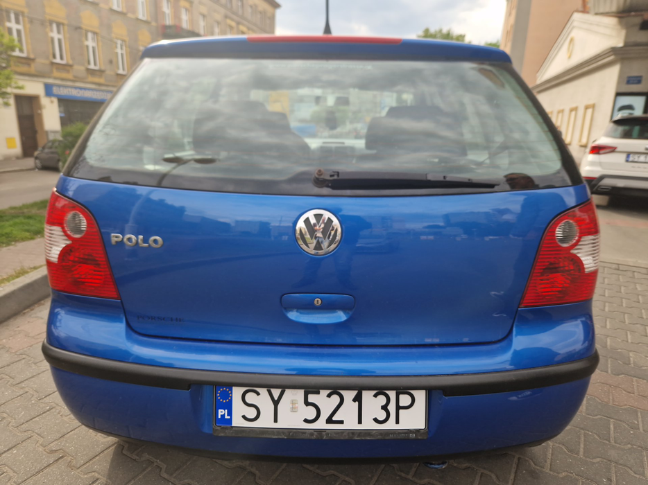 Zdjęcie pokrywy bagażnika