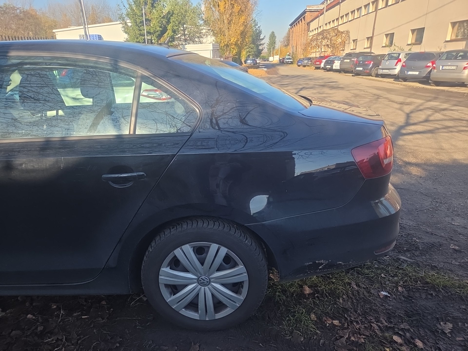 Zdjęcie błotnika tylnego lewego