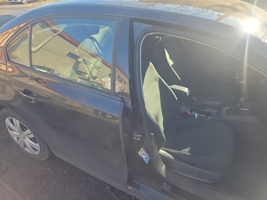 Zdjęcie słupka B prawego