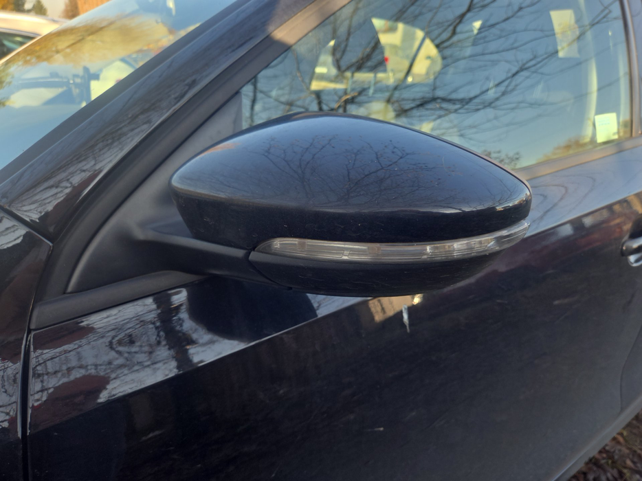 Zdjęcie obudowy lusterka lewego