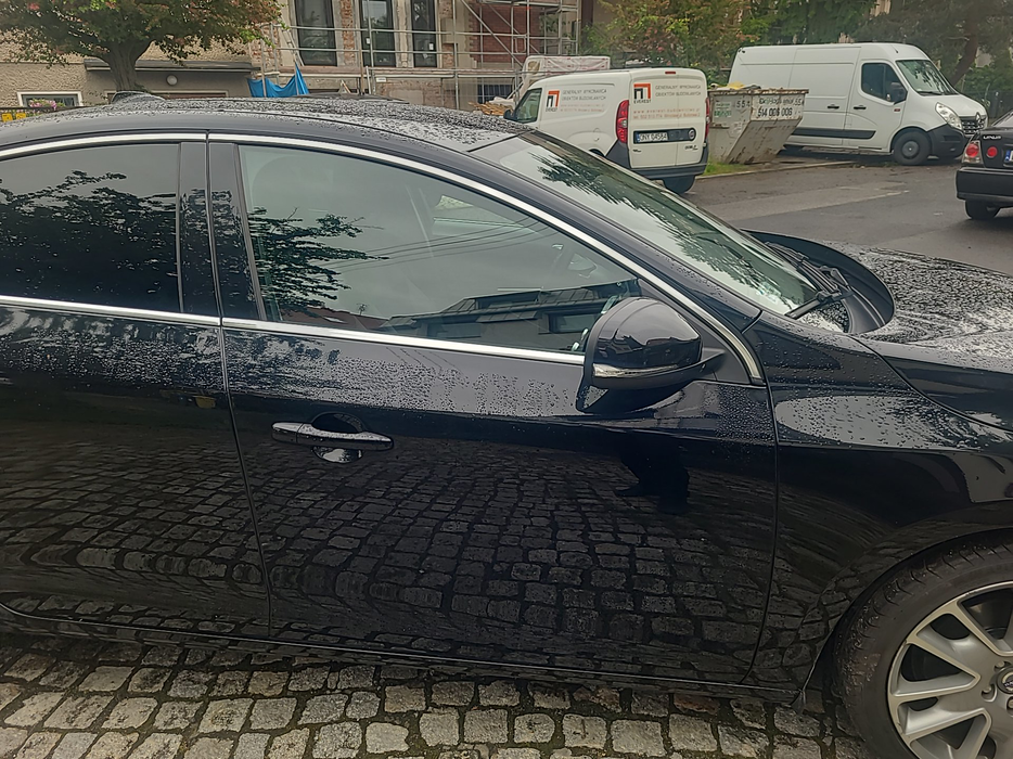 Zdjęcie drzwi przednich prawych wraz z szybą