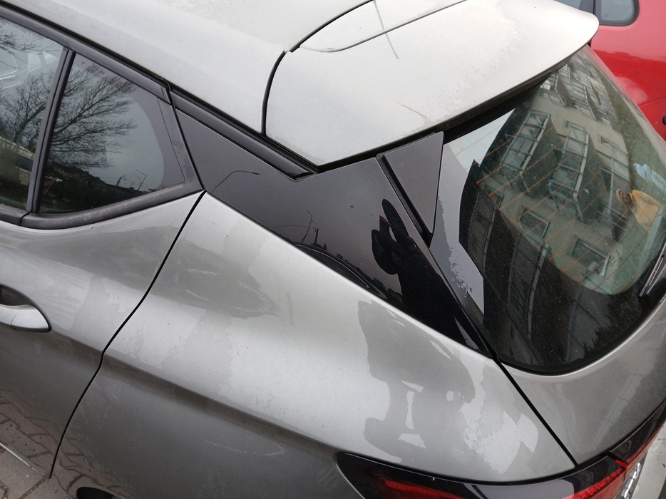 Zdjęcie słupka C lewego