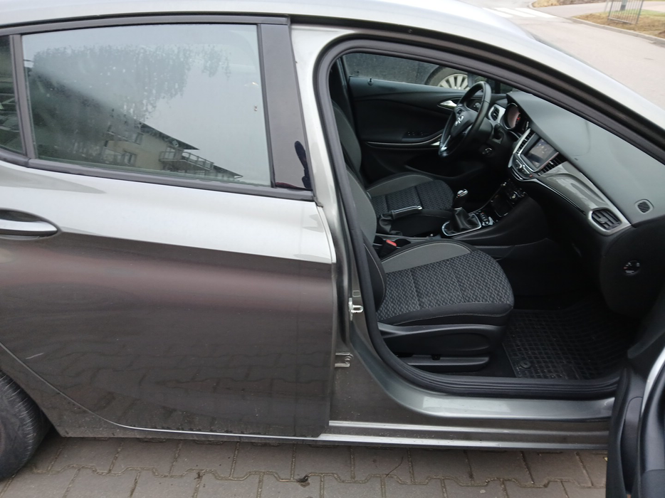 Zdjęcie słupka B prawego