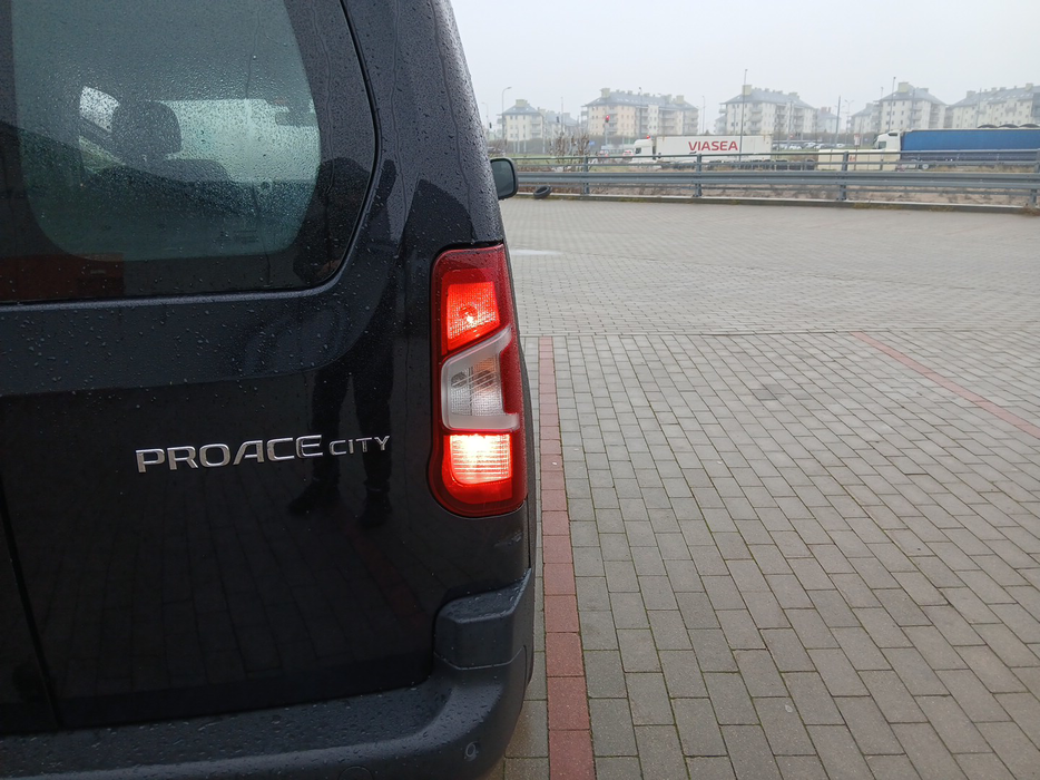 Zdjęcie oświetlenia tylnego prawego