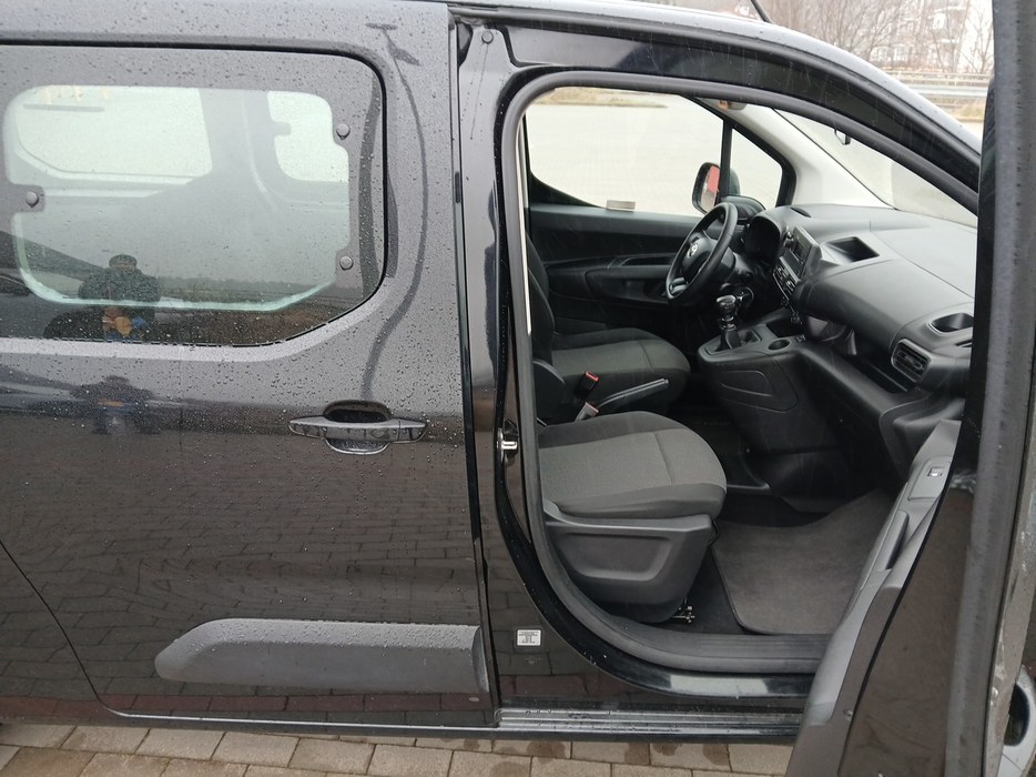 Zdjęcie słupka B prawego