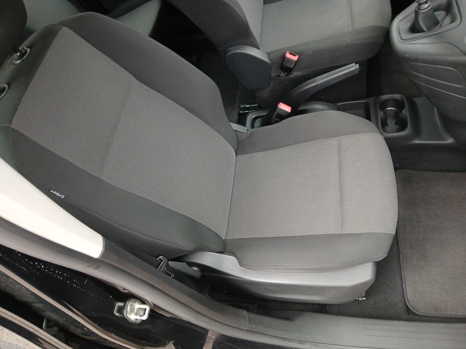 Zdjęcie fotela przedniego prawego