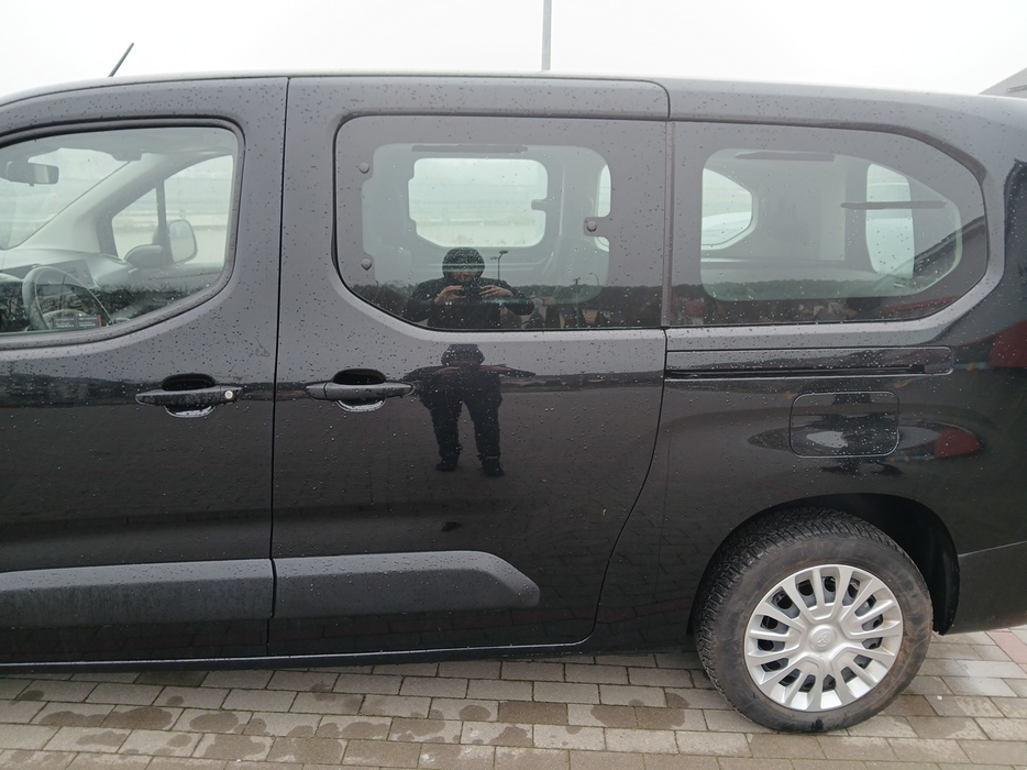 Zdjęcie drzwi tylne lewe wraz z szybą