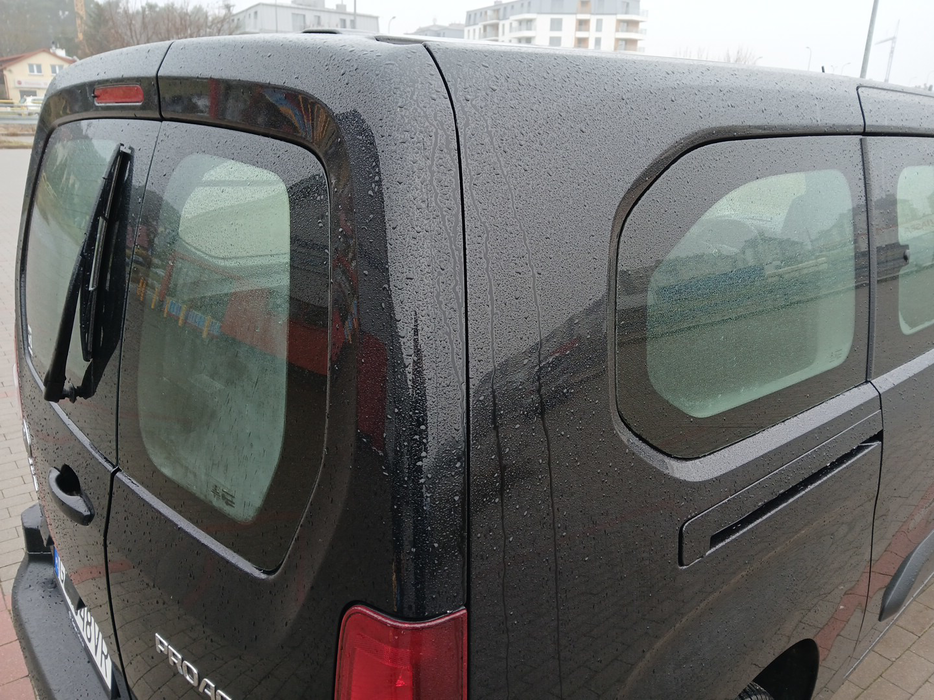 Zdjęcie słupka C prawego