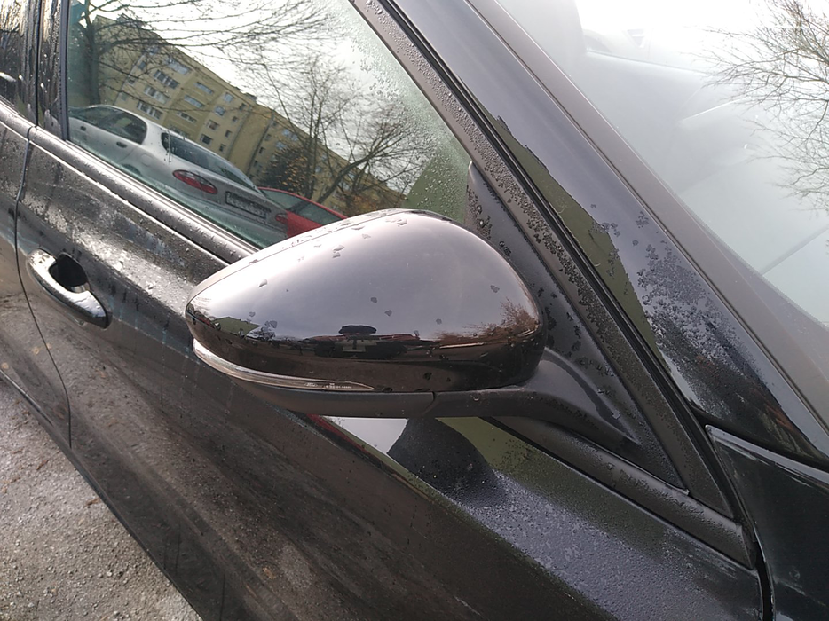 Zdjęcie obudowy lusterka prawego