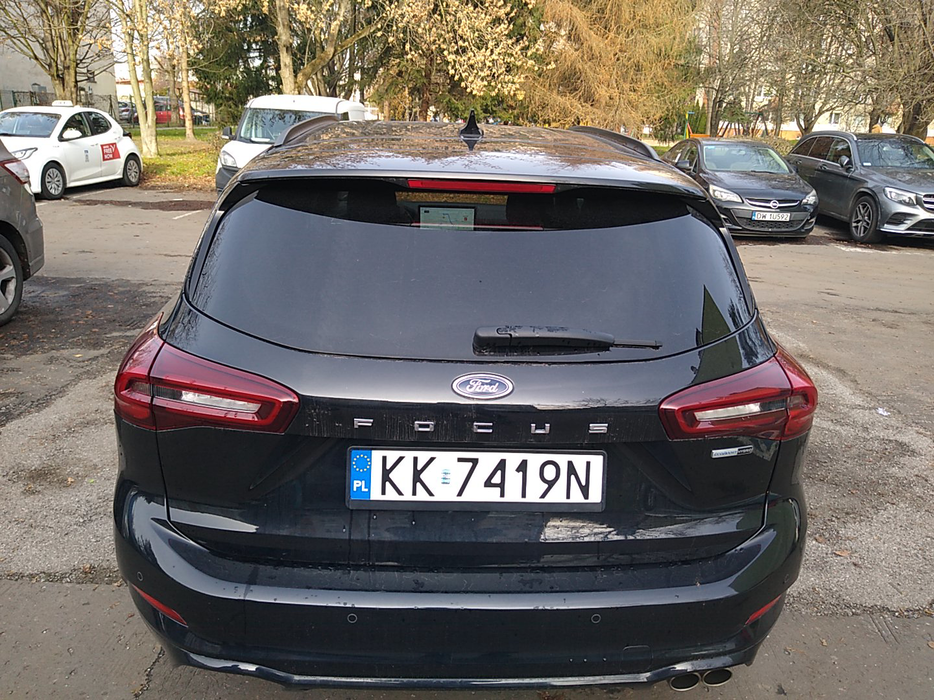 Zdjęcie pokrywy bagażnika