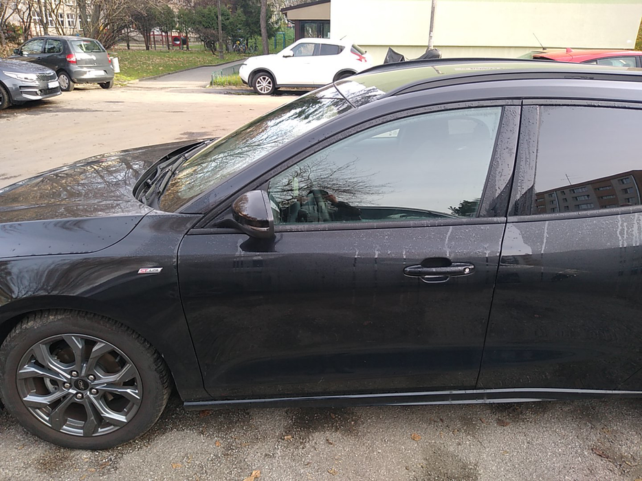 Zdjęcie drzwi przednich lewych wraz z szybą