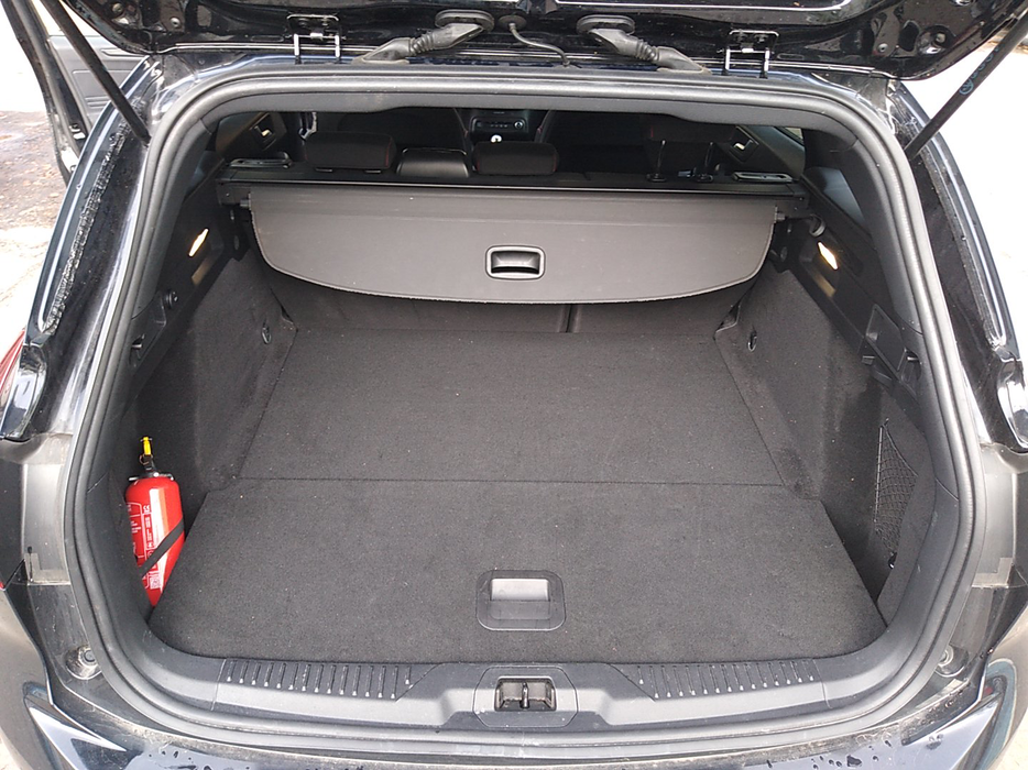 Zdjęcie przestrzeni bagażowej