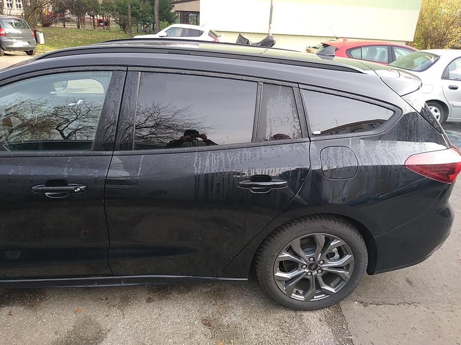 Zdjęcie drzwi tylne lewe wraz z szybą