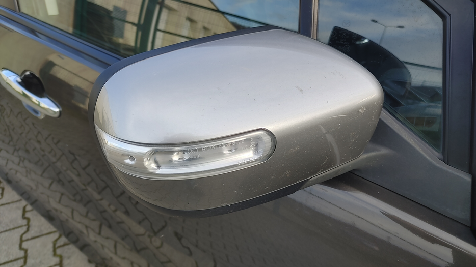 Zdjęcie obudowy lusterka prawego