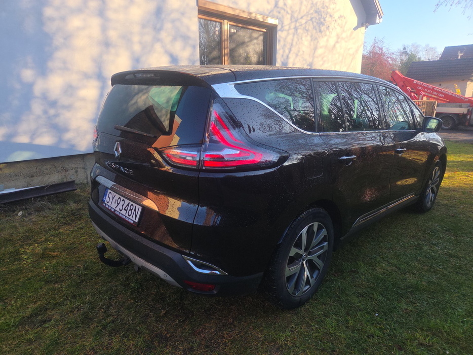 Zdjęcie po ukosie, prawy tył